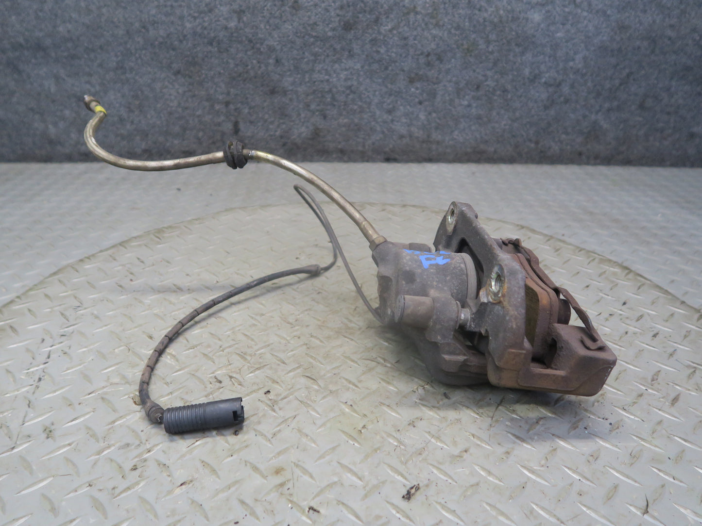 97-02 BMW E36/7 Z3 M52 M54 Set of 2 Front Left & Right Brake Caliper 57K OEM