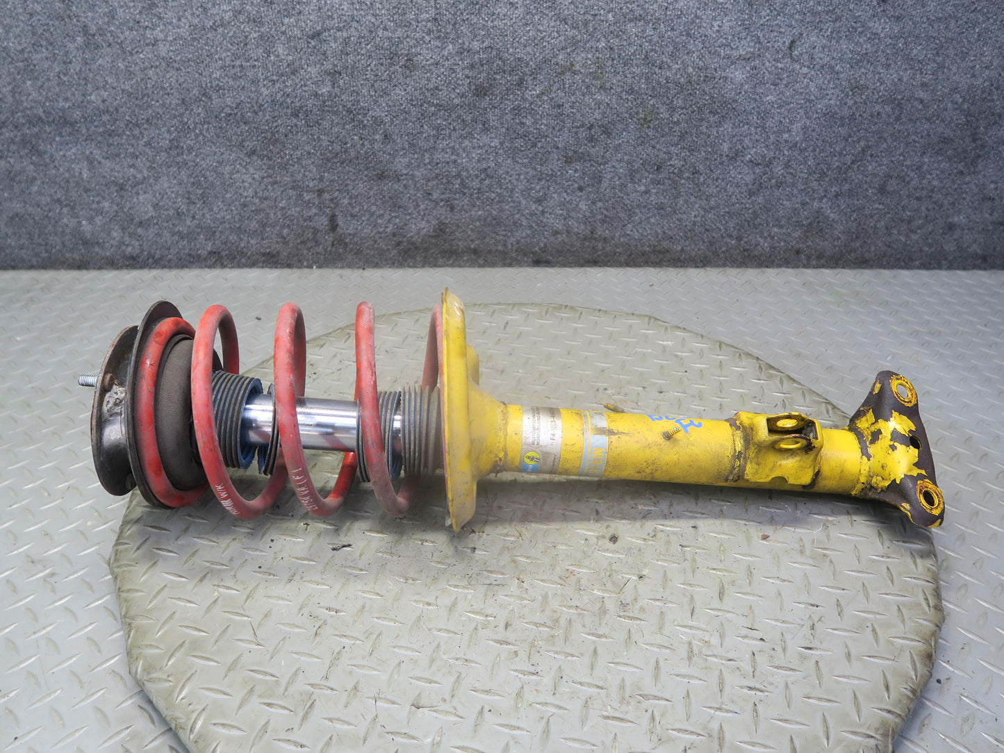 01-02 BMW E36/7 Z3 Roadster Bilstein Front Left & Right Strut Shock Absorber Set