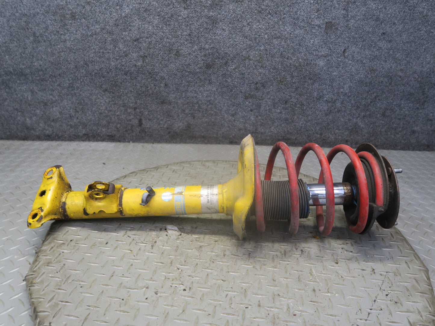 01-02 BMW E36/7 Z3 Roadster Bilstein Front Left & Right Strut Shock Absorber Set