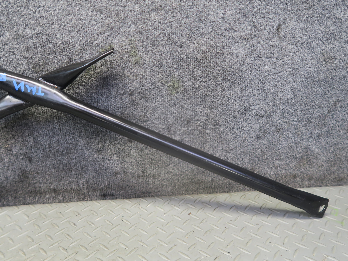 00-05 Toyota MR2 Spyder ZZW30L Rear Strut Engine Cross Bar Brace OEM