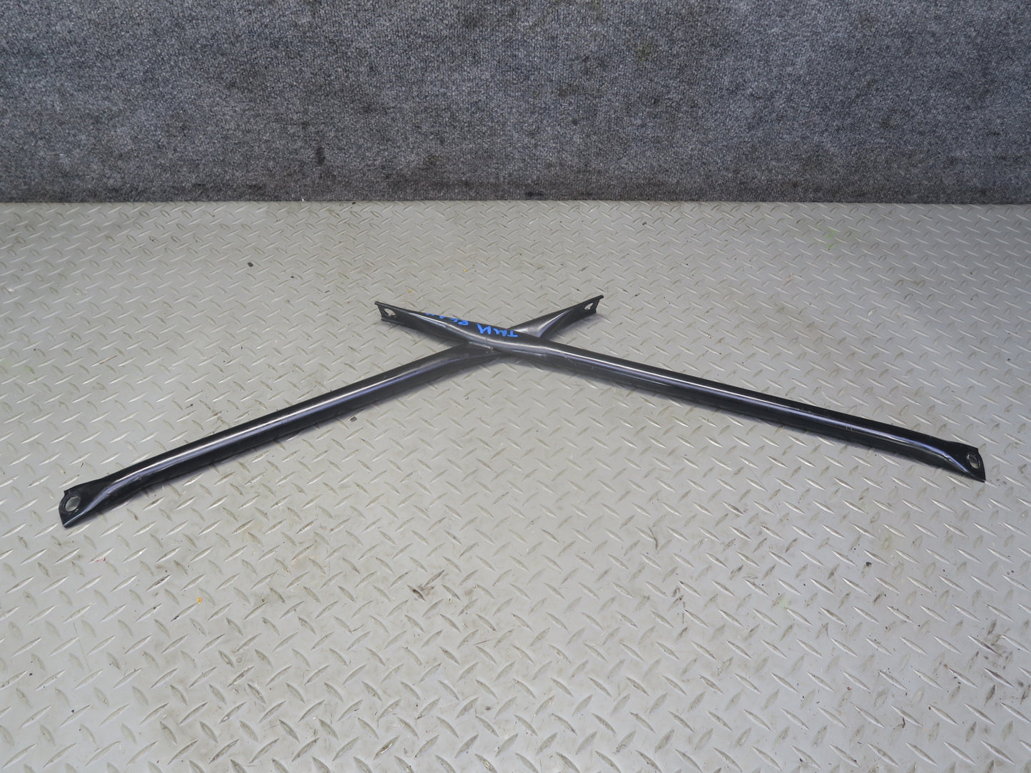 00-05 Toyota MR2 Spyder ZZW30L Rear Strut Engine Cross Bar Brace OEM