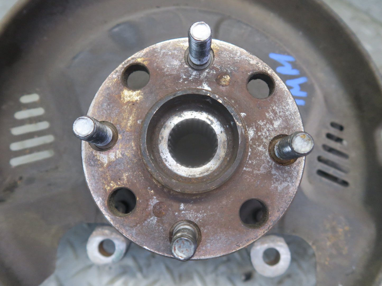 00-05 Toyota MR2 Spyder ZZW30L Rear Right Spindle Knuckle Wheel Hub Bearing OEM