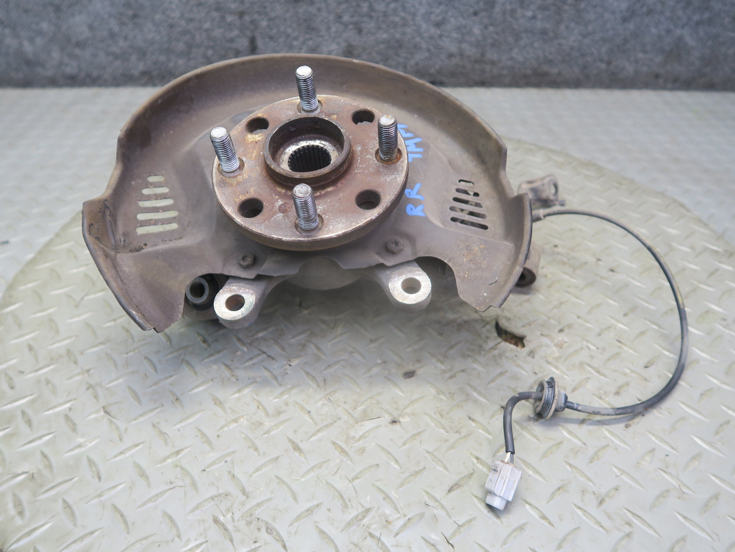 00-05 Toyota MR2 Spyder ZZW30L Rear Right Spindle Knuckle Wheel Hub Bearing OEM