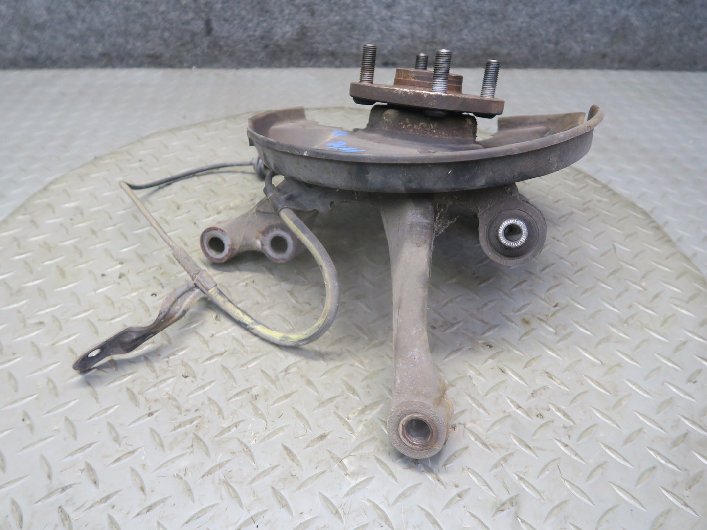 00-05 Toyota MR2 Spyder ZZW30L Rear Right Spindle Knuckle Wheel Hub Bearing OEM