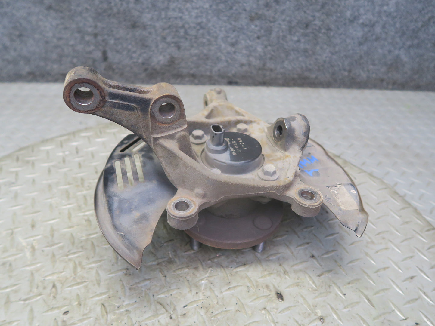 00-05 Toyota MR2 Spyder ZZW30L Front Left Spindle Knuckle Wheel Hub Bearing OEM