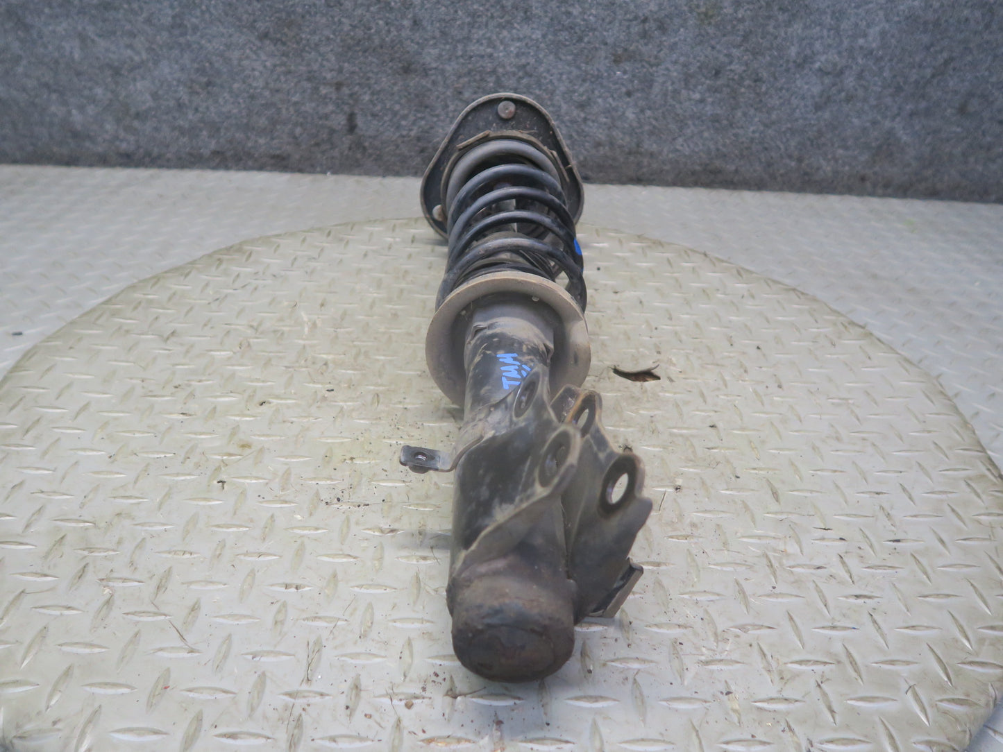 00-02 Toyota MR2 Spyder ZZW30L Set of 2 Front Strut Shock Absorber OEM