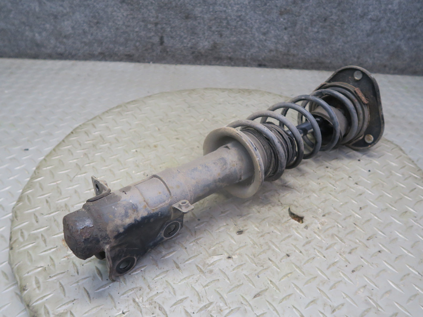 00-02 Toyota MR2 Spyder ZZW30L Set of 2 Front Strut Shock Absorber OEM