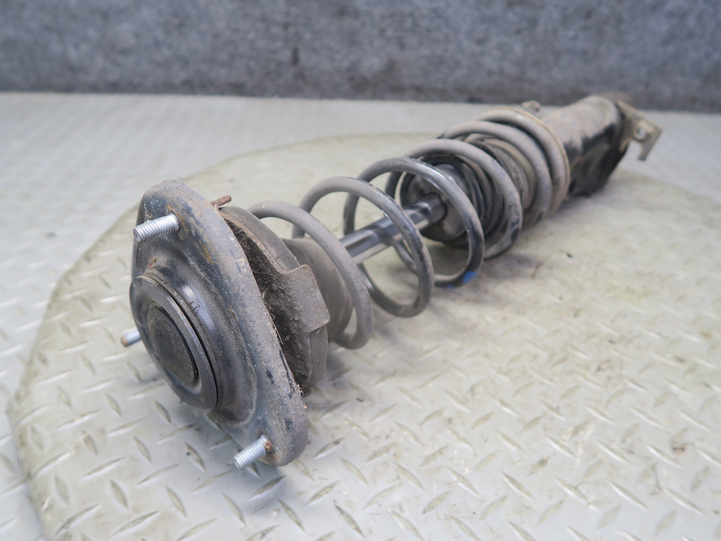 00-02 Toyota MR2 Spyder ZZW30L Set of 2 Front Strut Shock Absorber OEM