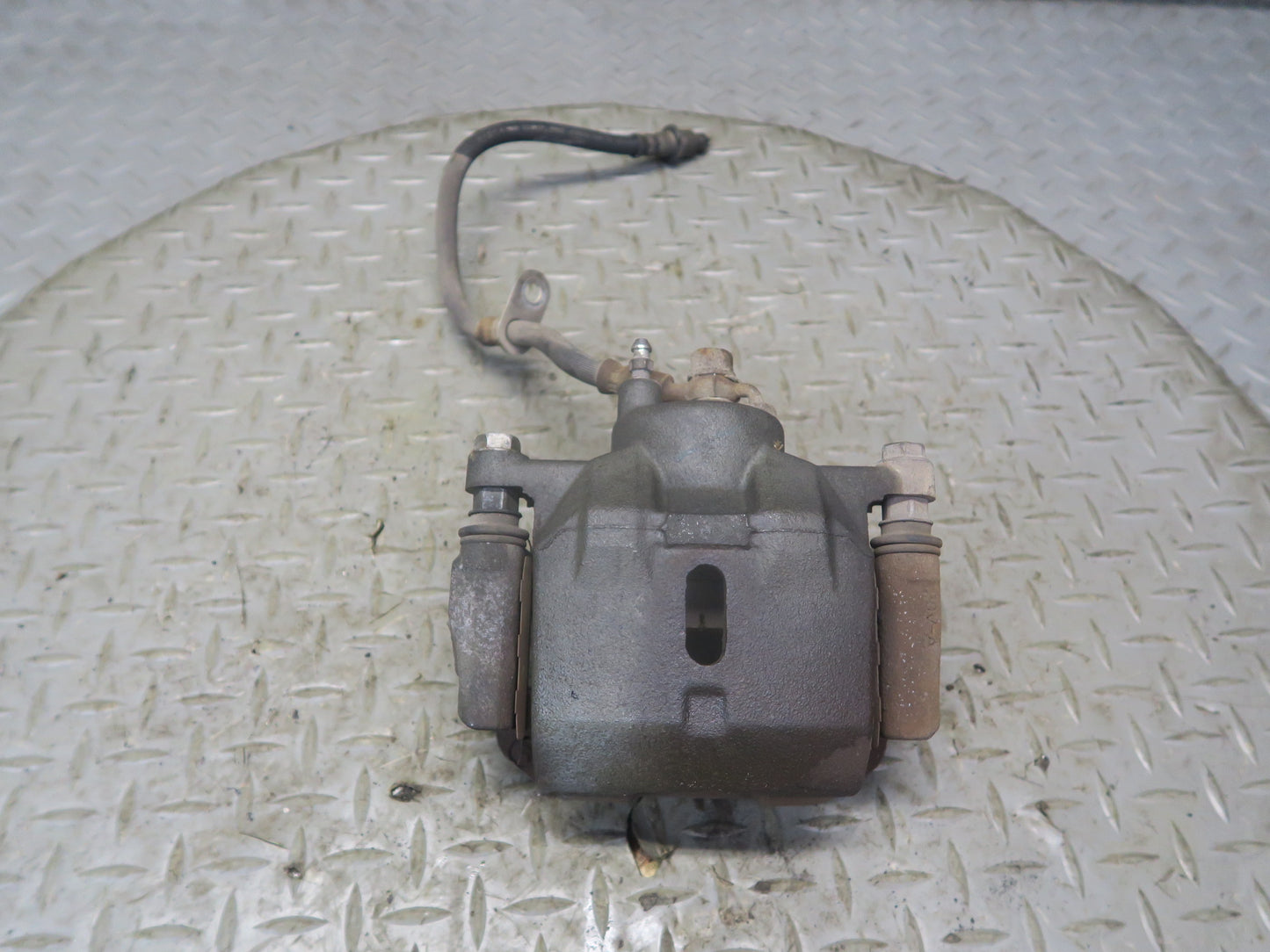 00-05 Toyota MR2 Spyder ZZW30L Set of 2 Front Left & Right Brake Caliper OEM