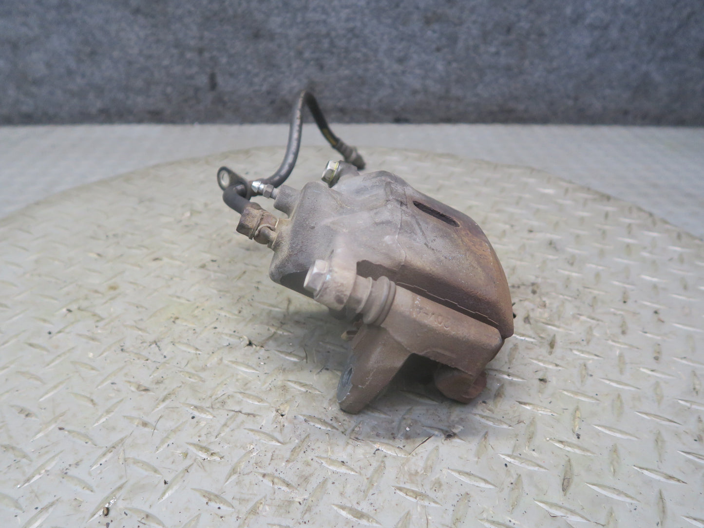 00-05 Toyota MR2 Spyder ZZW30L Set of 2 Front Left & Right Brake Caliper OEM