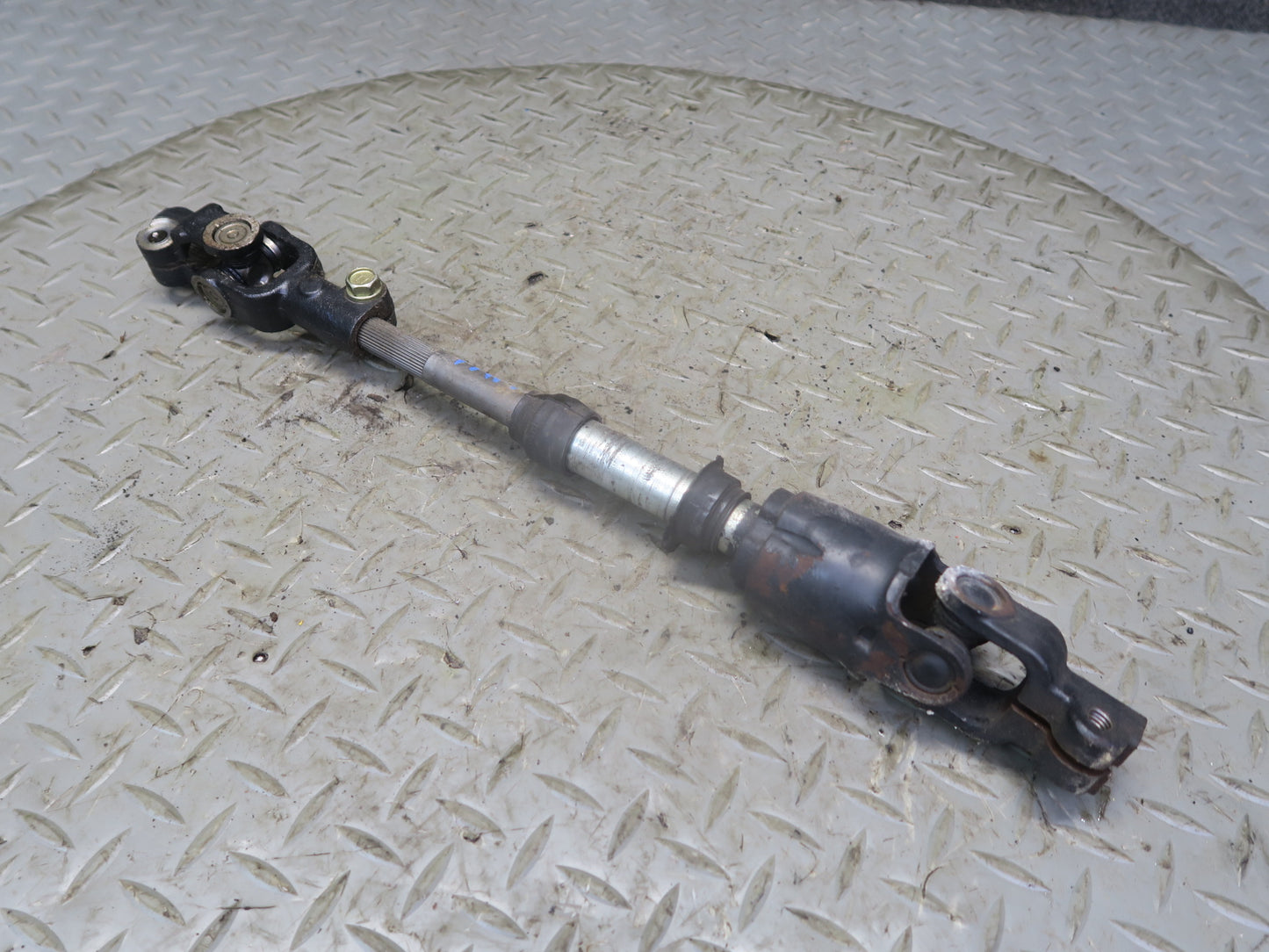00-05 Toyota MR2 Spyder ZZW30L Steering Column U Joint Linkage Shaft OEM
