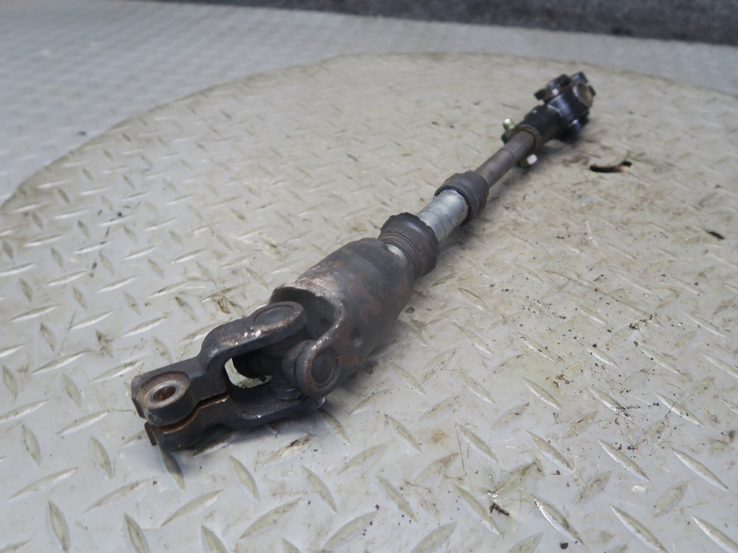 00-05 Toyota MR2 Spyder ZZW30L Steering Column U Joint Linkage Shaft OEM