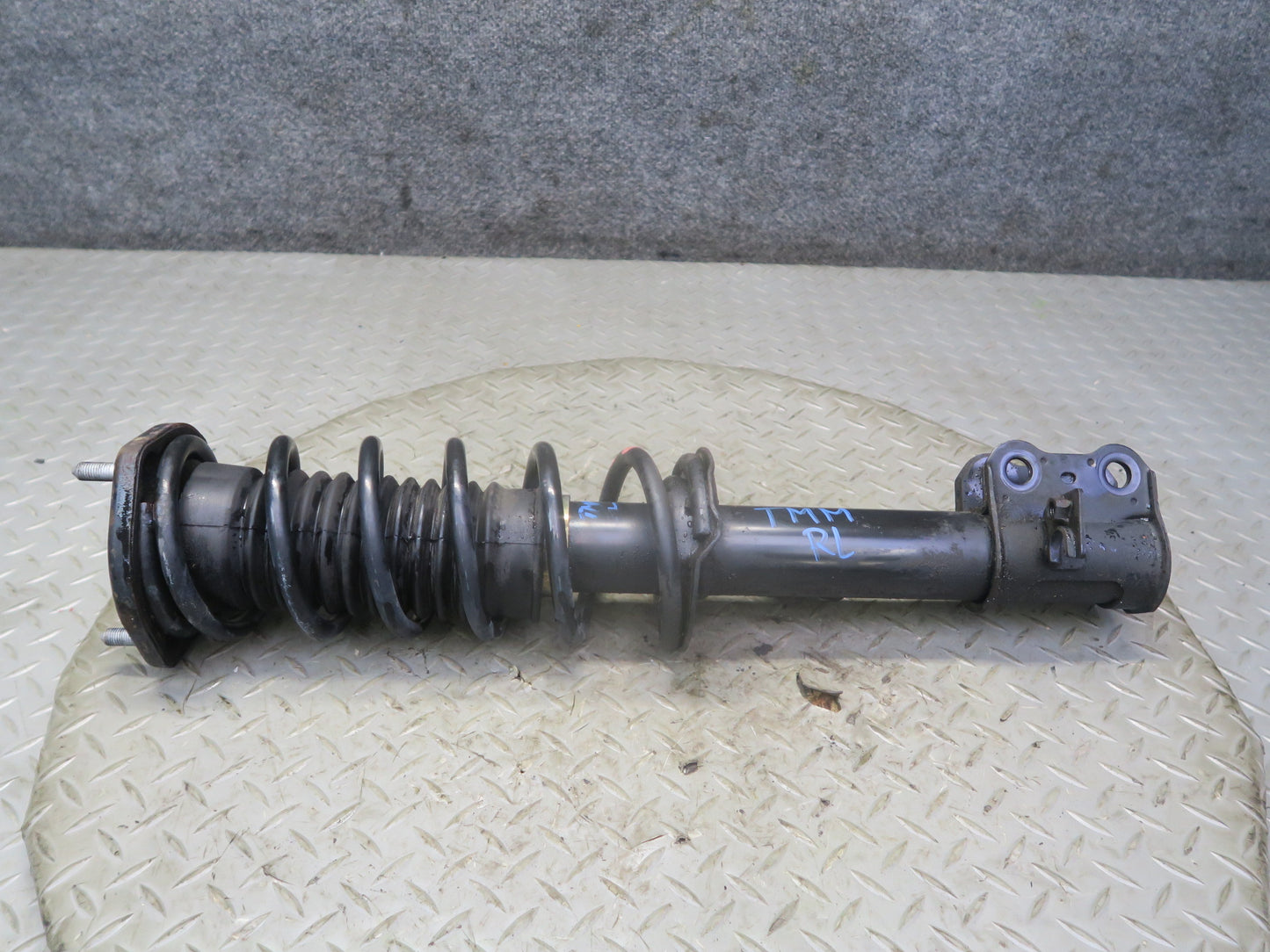 00-02 Toyota MR2 Spyder ZZW30L Set of 2 Rear Strut Shock Absorber OEM
