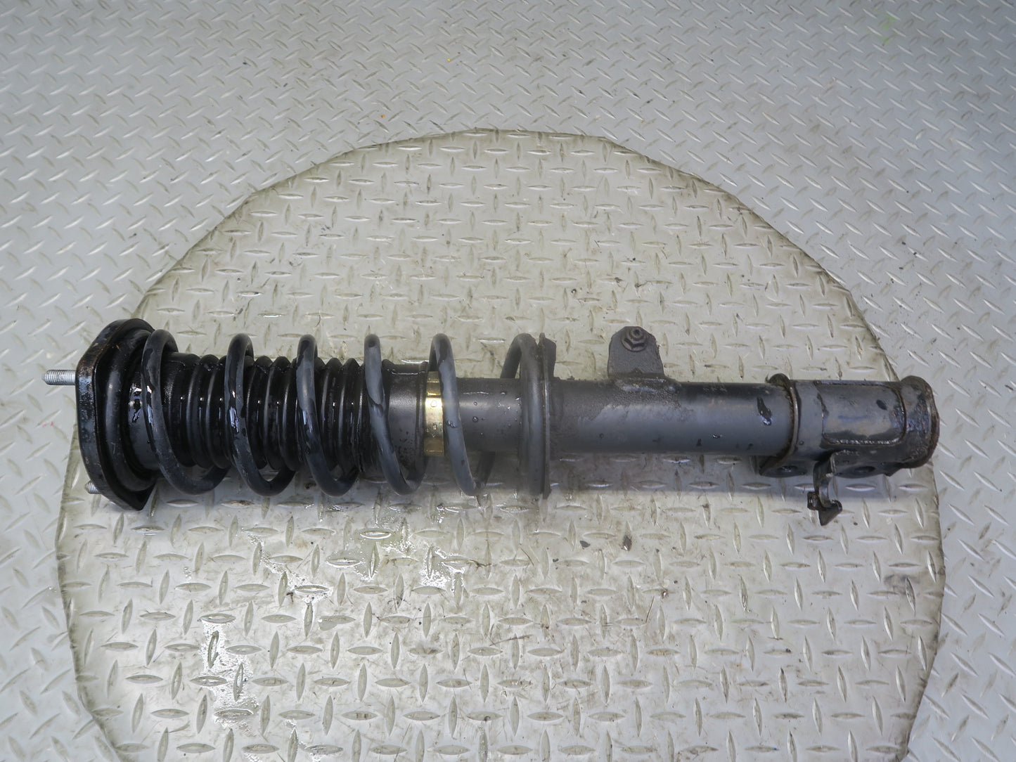 00-02 Toyota MR2 Spyder ZZW30L Set of 2 Rear Strut Shock Absorber OEM
