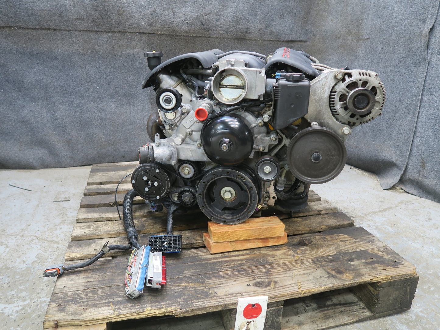 1998 Chevrolet Corvette C5 5.7L LS1 Complete Engine Motor Only 45k Miles