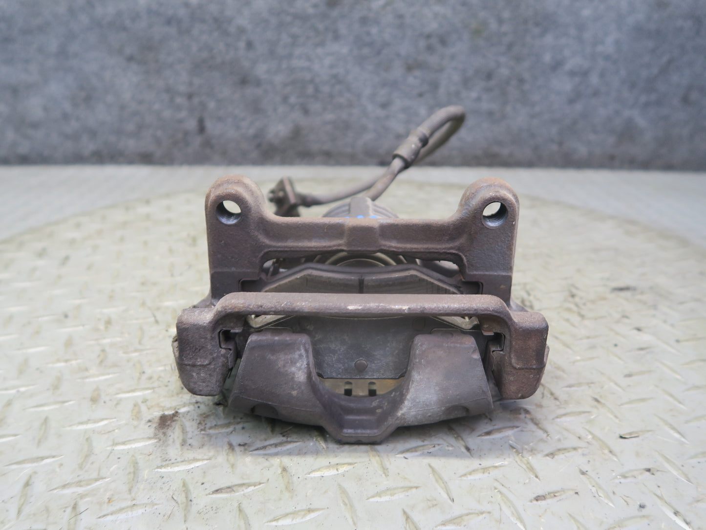 97-04 Chevrolet Corvette C5 Set of 2 Rear Left & Right Brake Caliper OEM