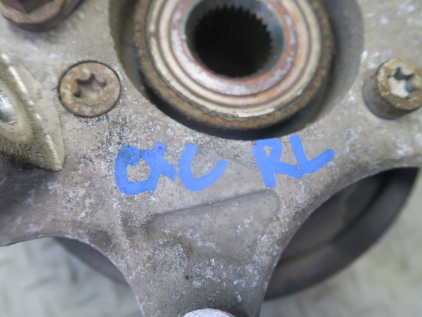 97-04 Chevrolet Corvette C5 Rear Left Spindle Knuckle Wheel Hub Bearing OEM