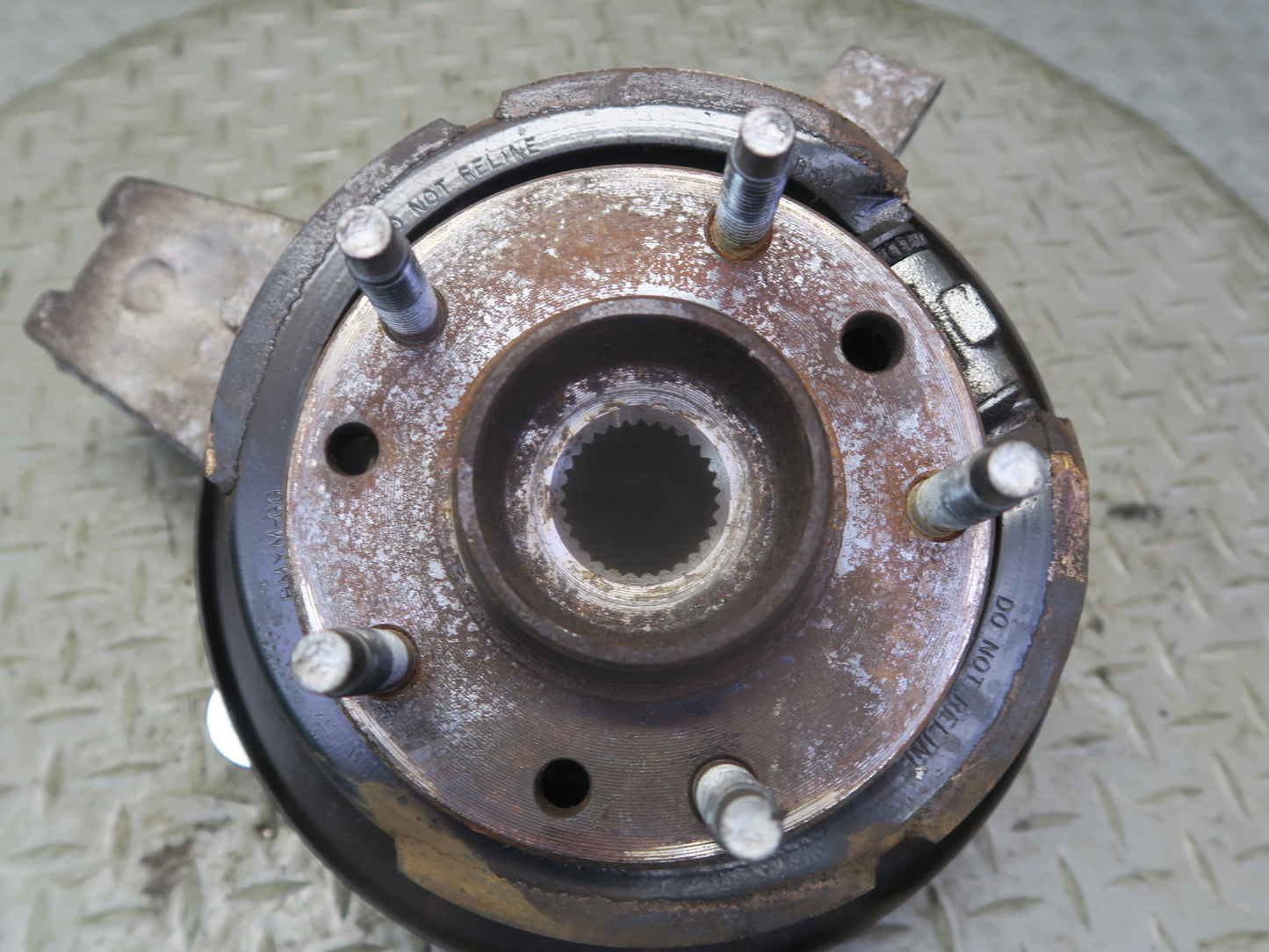 97-04 Chevrolet Corvette C5 Rear Left Spindle Knuckle Wheel Hub Bearing OEM