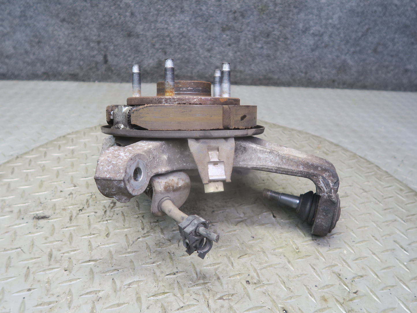 97-04 Chevrolet Corvette C5 Rear Left Spindle Knuckle Wheel Hub Bearing OEM