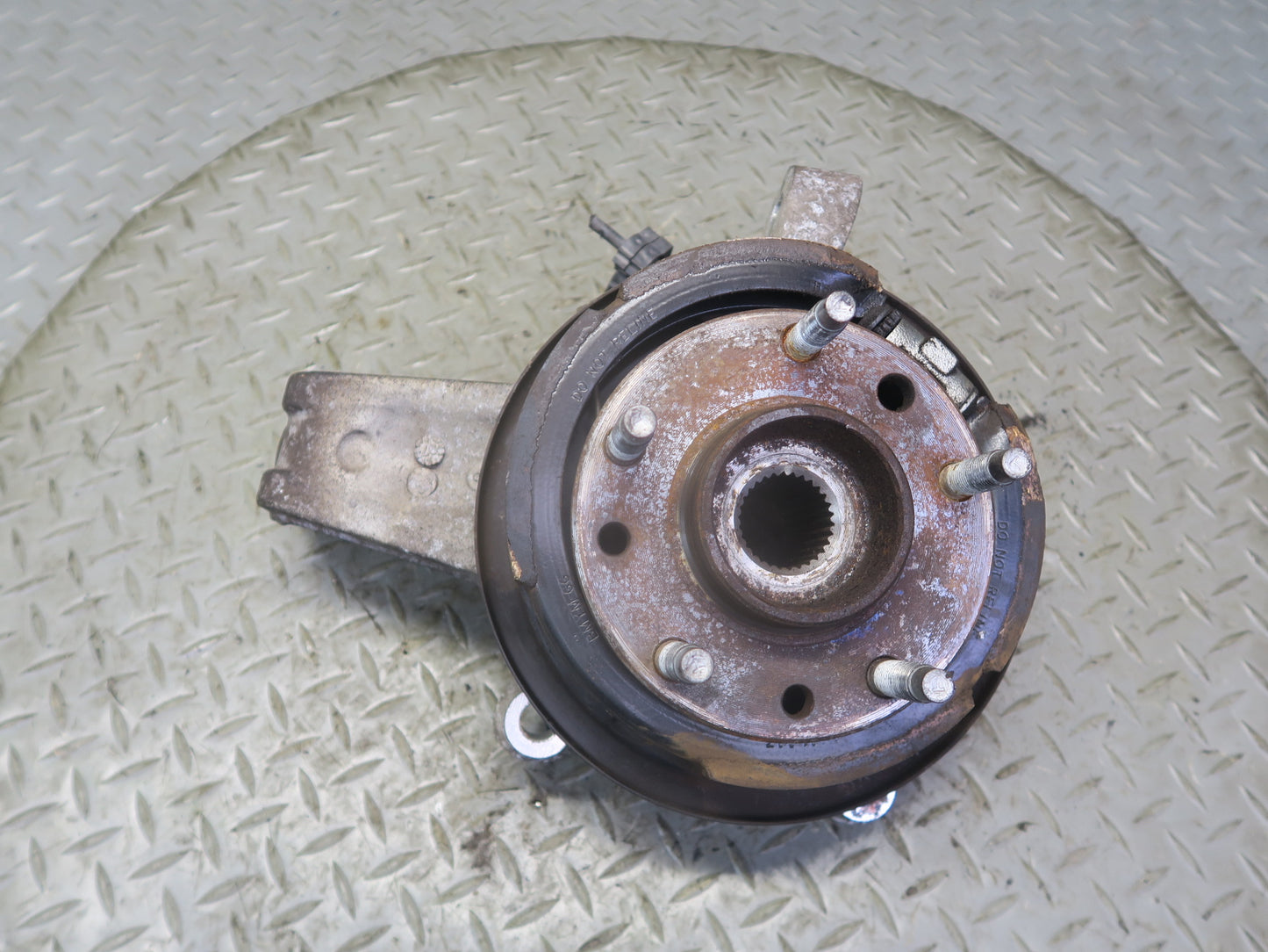 97-04 Chevrolet Corvette C5 Rear Left Spindle Knuckle Wheel Hub Bearing OEM