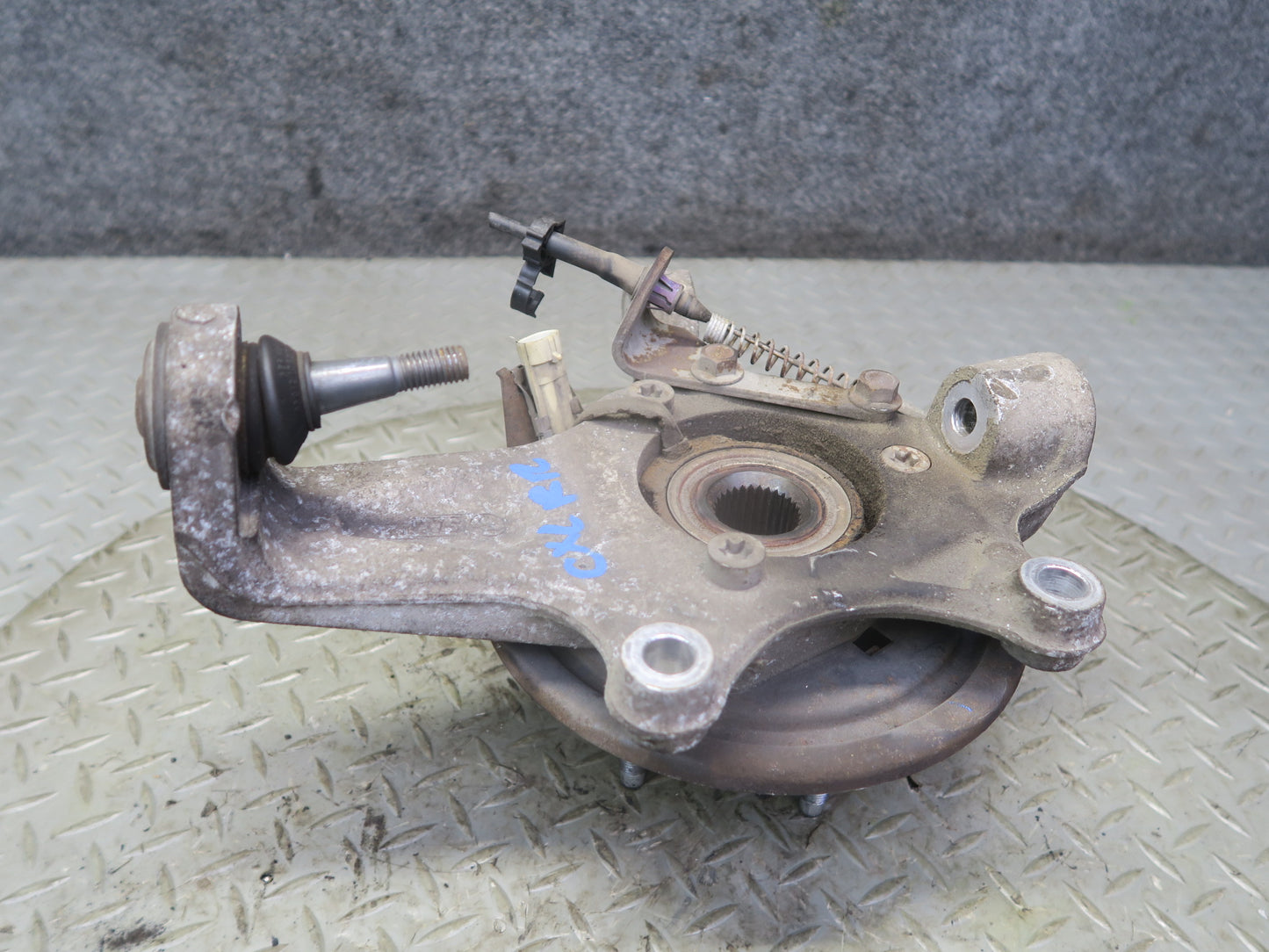 97-04 Chevrolet Corvette C5 Front Right Spindle Knuckle Wheel Hub Bearing OEM