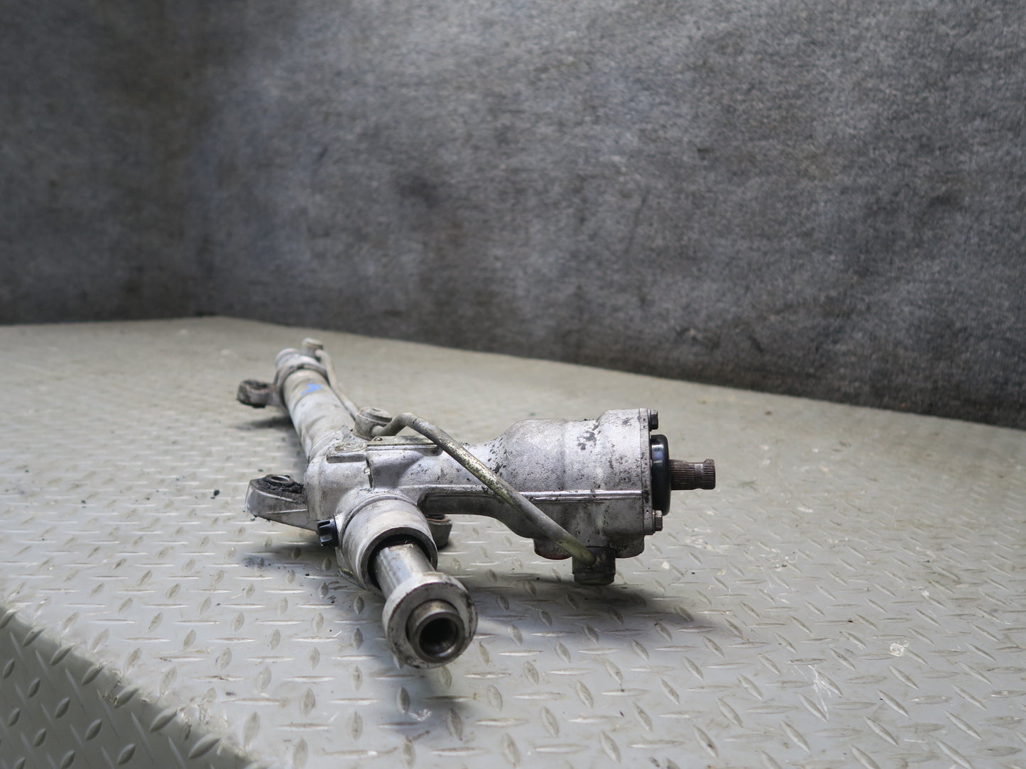 1984-1995 Porsche 928 S Power Steering Gear Rack AND Pinion