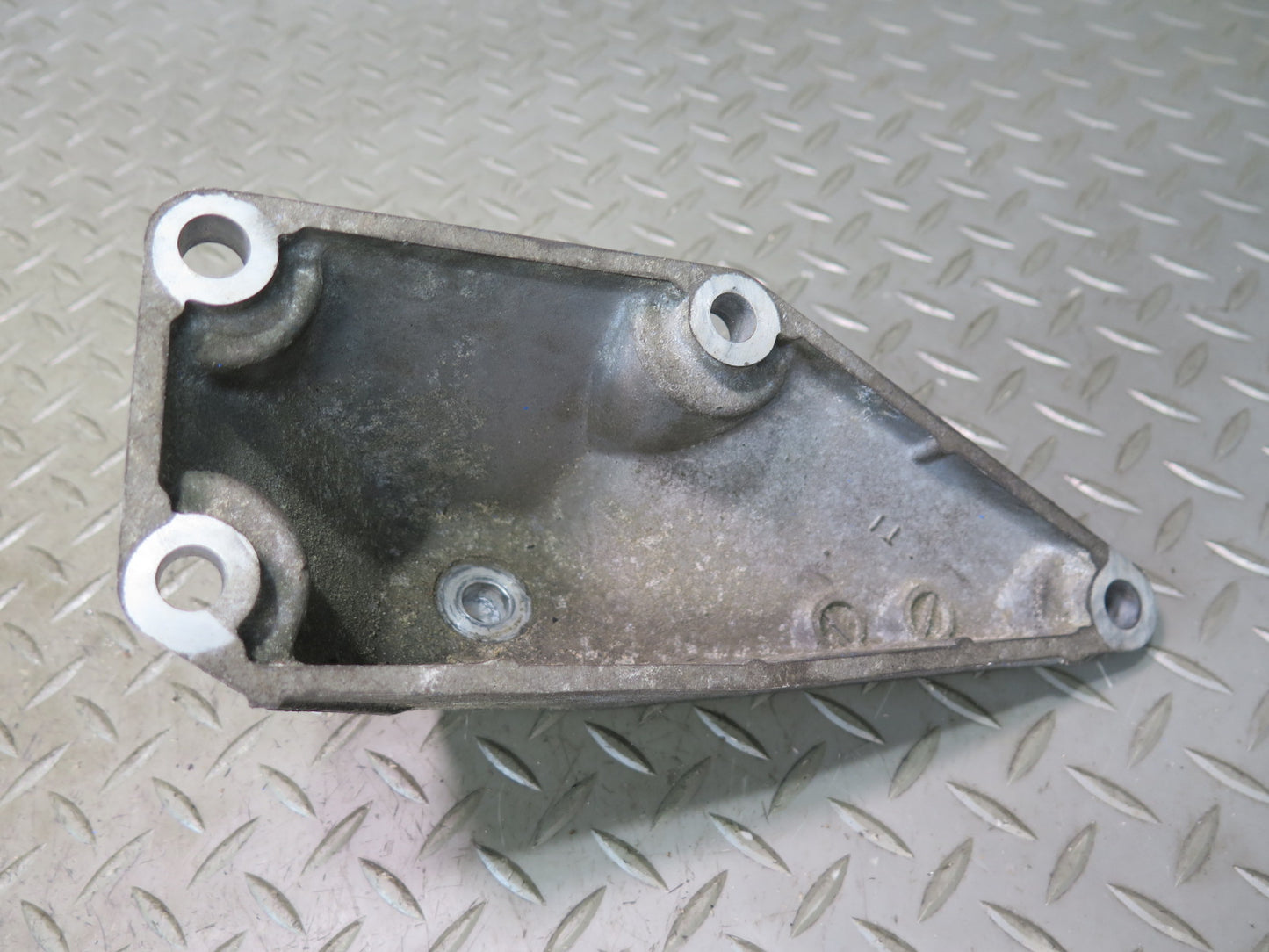 04-06 Lexus UCF30L LS430 4.3L 3UZFE Engine Motor Mount Support Bracket Set OEM