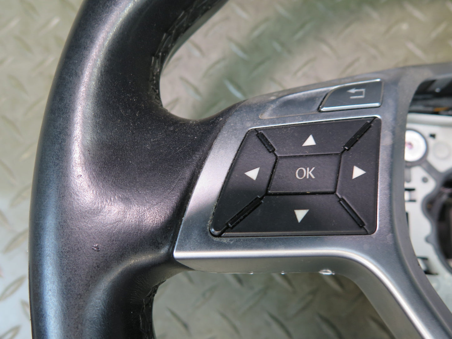 13-16 Mercedes R231 SL550 Sport Leather Steering Black w Controls & Paddles OEM