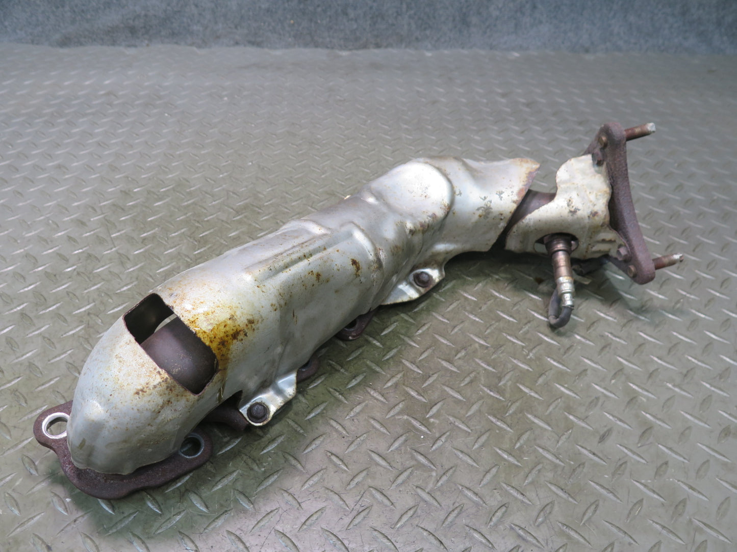 01-06 Lexus LS430 UCF30L 3UZFE Left Exhaust Manifold w Heat Shield OEM