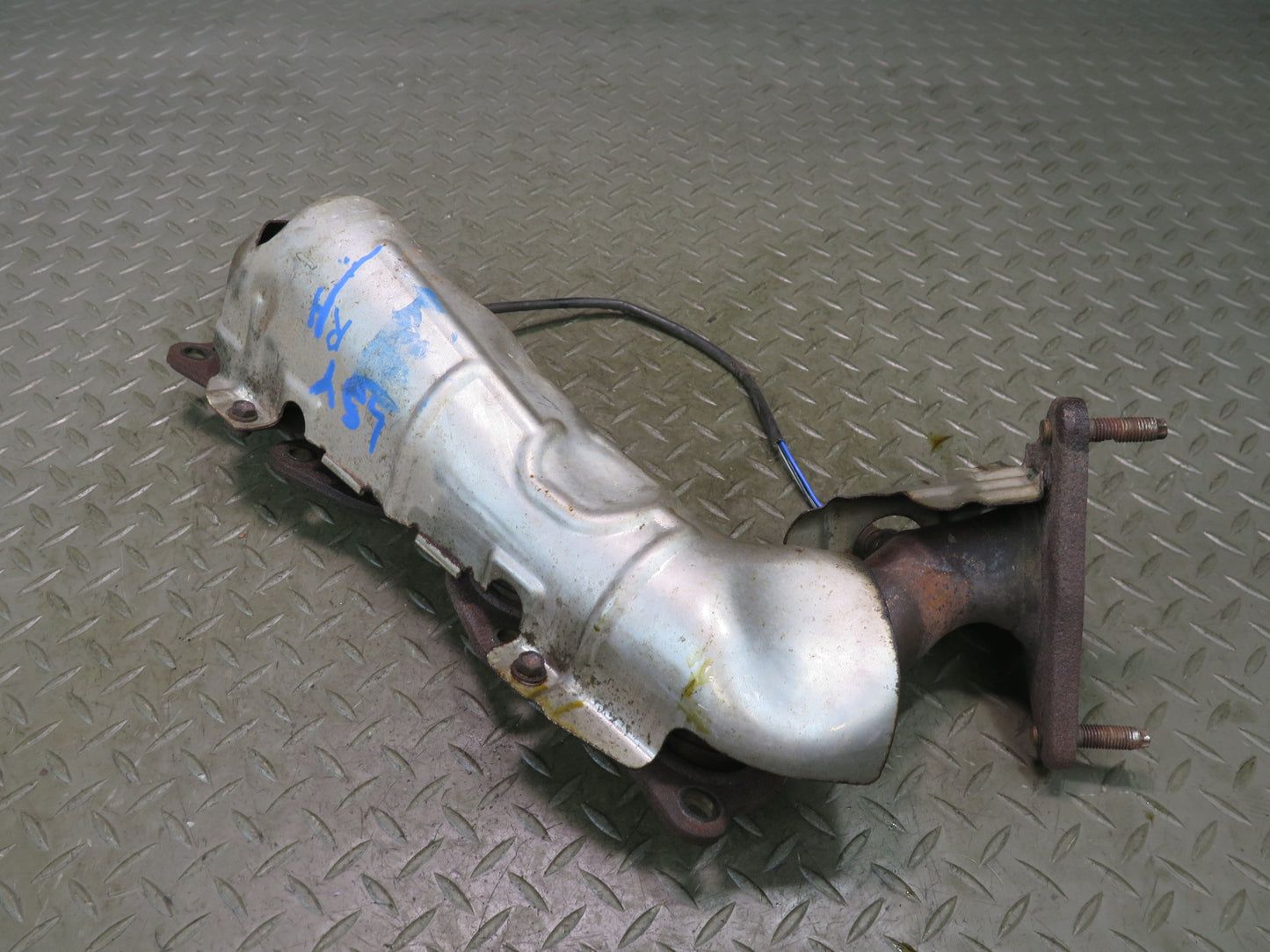 01-06 Lexus LS430 UCF30L 3UZFE Right Exhaust Manifold w Heat Shield OEM