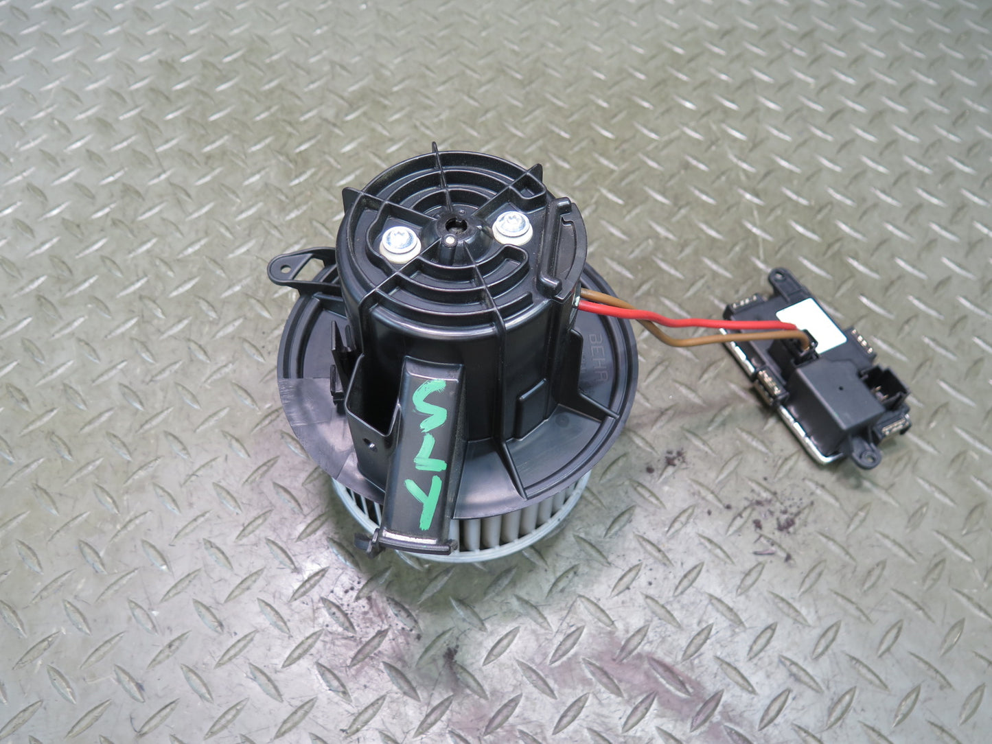 13-20 Mercedes R231 SL550 A/C Heater Blower Motor Fan w Resistor OEM