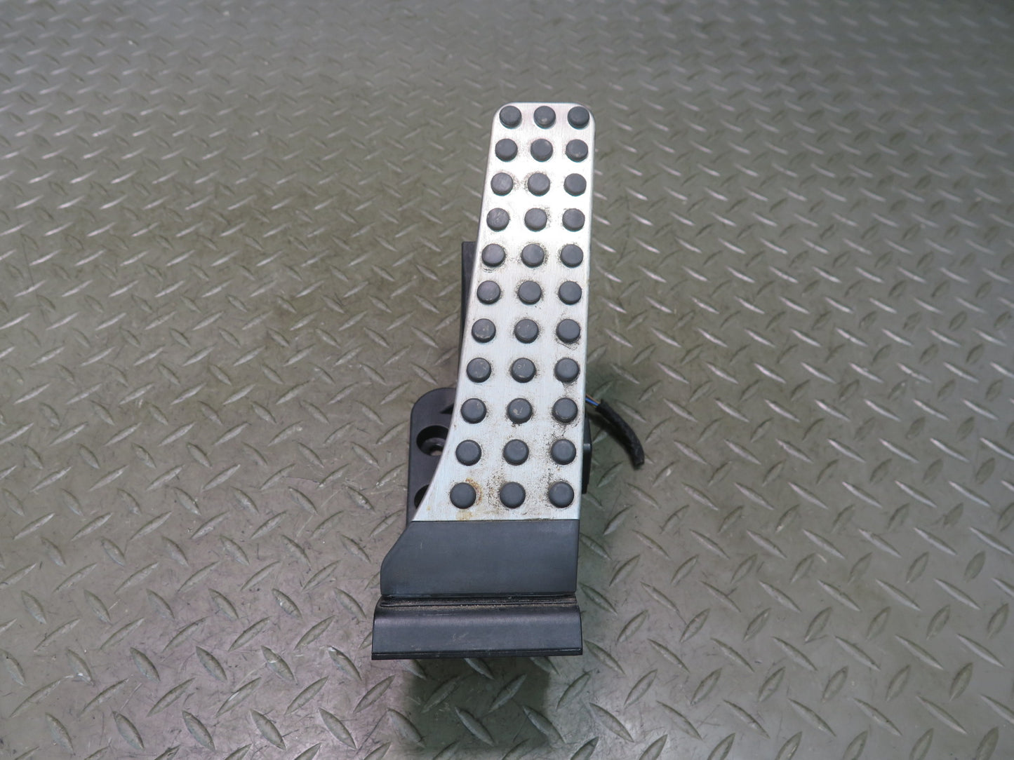13-20 Mercedes R231 SL550 Gas Acceleration Pedal w Brake Pedal Pad OEM
