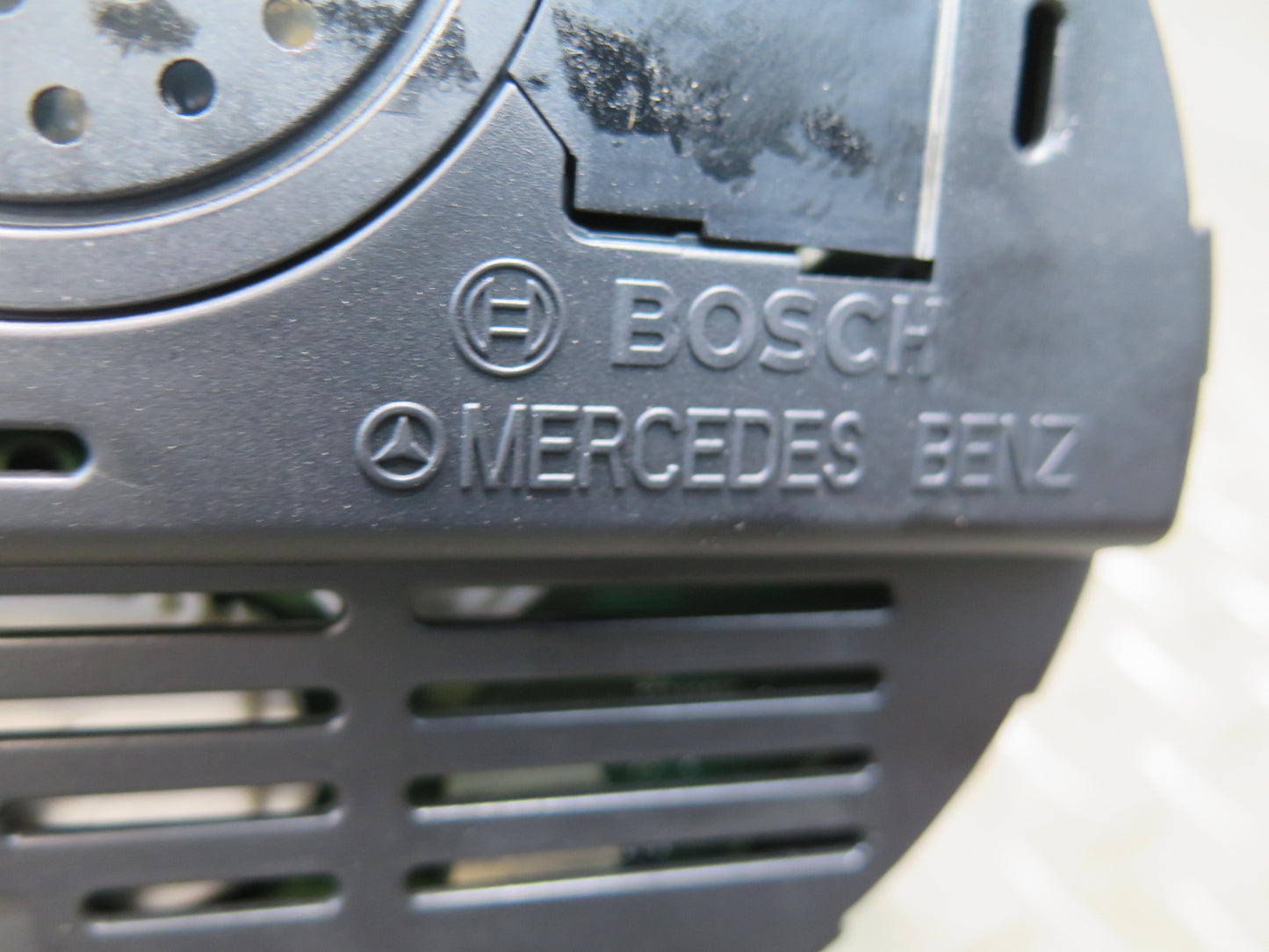 13-16 Mercedes R231 SL550 Instrument Cluster Gauge Speedometer 2319000001 OEM