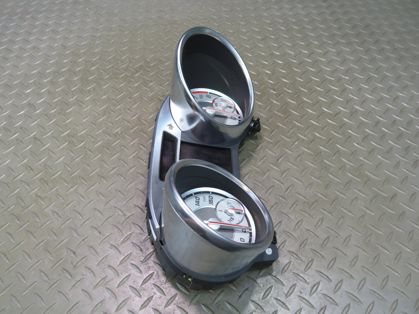 13-16 Mercedes R231 SL550 Instrument Cluster Gauge Speedometer 2319000001 OEM