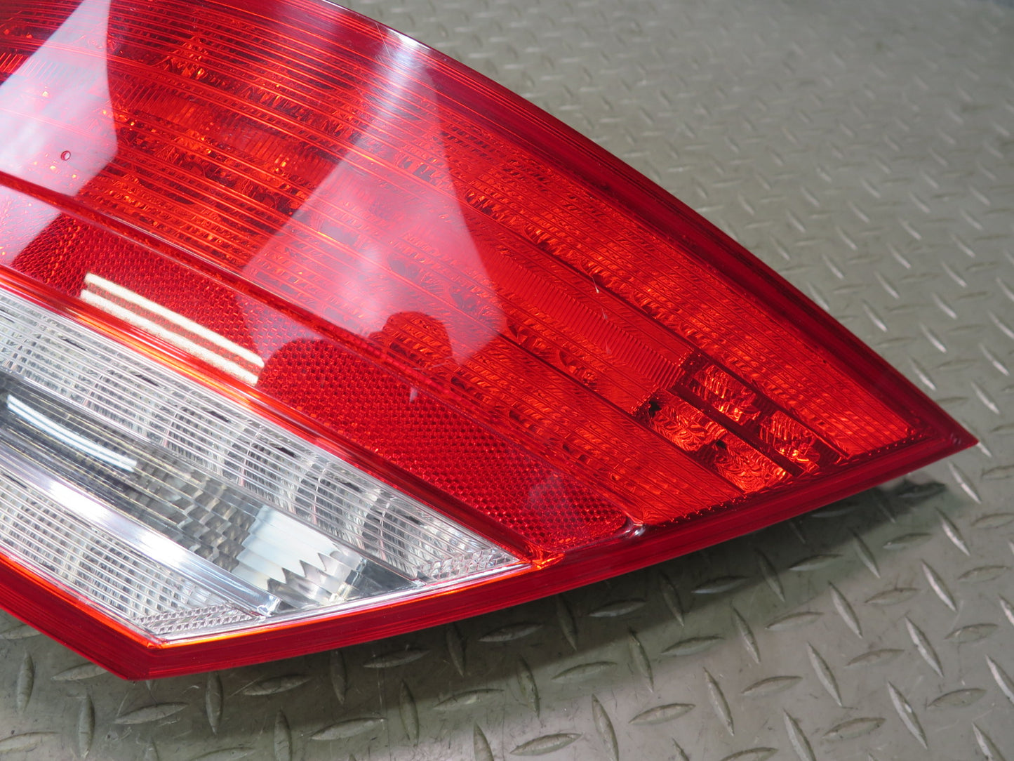 2012-2016 Mercedes R172 SLK Rear Right Passenger Side Brake Tail Light Lamp