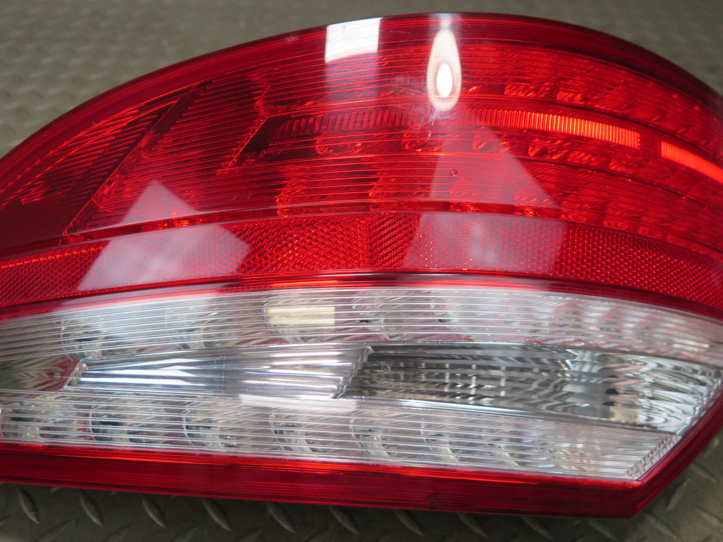 2012-2016 Mercedes R172 SLK Rear Right Passenger Side Brake Tail Light Lamp