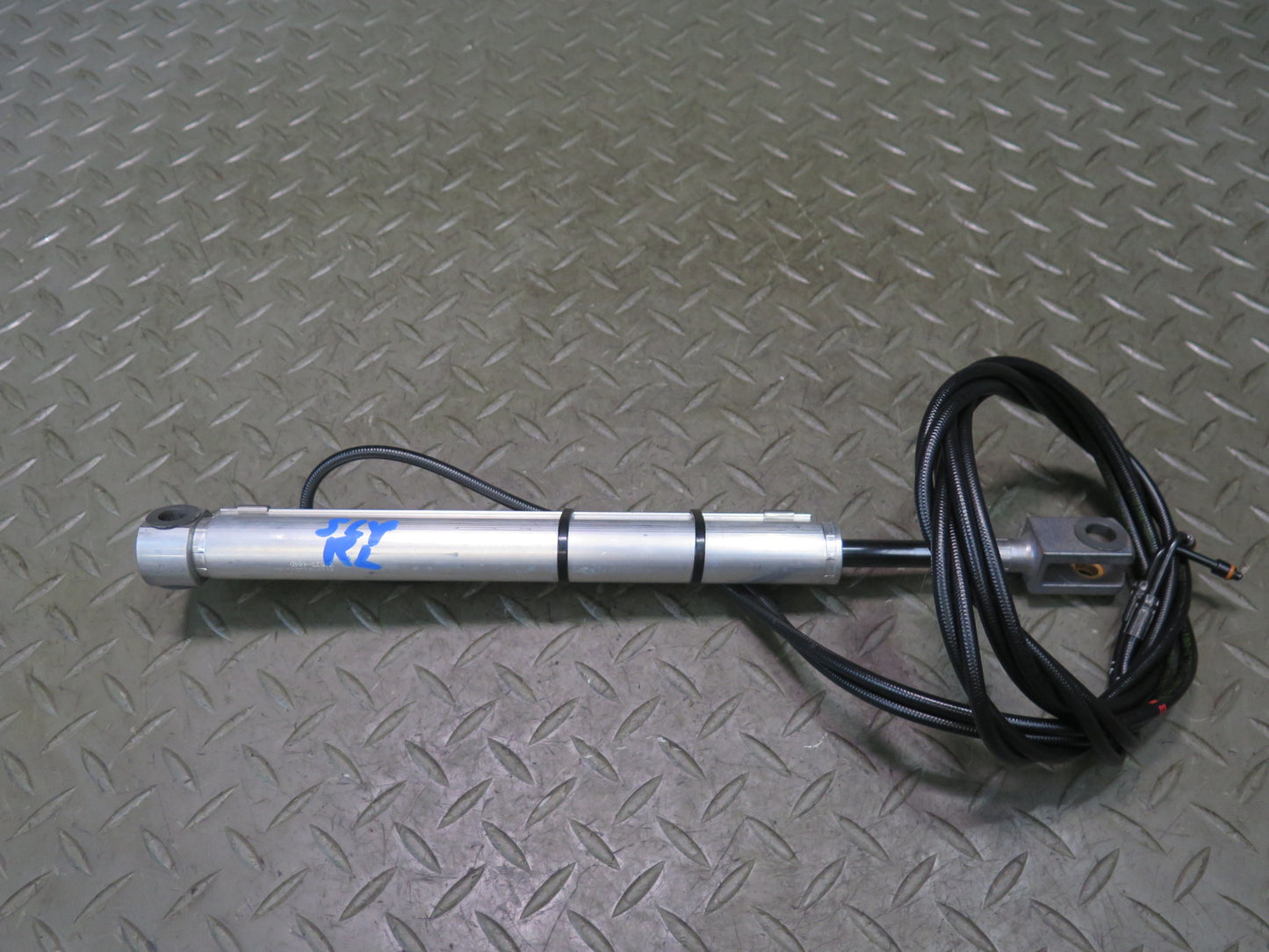 13-20 Mercedes R231 SL550 Convertible TOP Roof Left Hydraulic Cylinder OEM