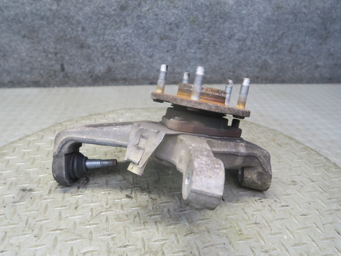 97-04 Chevrolet Corvette C5 Front Left Spindle Knuckle Wheel Hub Bearing 45K OEM
