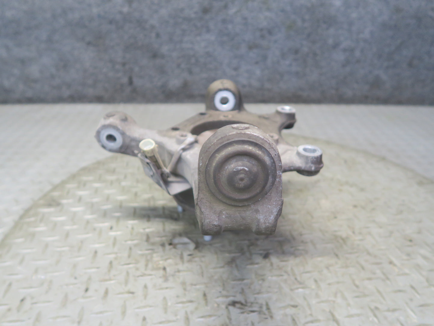 97-04 Chevrolet Corvette C5 Front Left Spindle Knuckle Wheel Hub Bearing 45K OEM