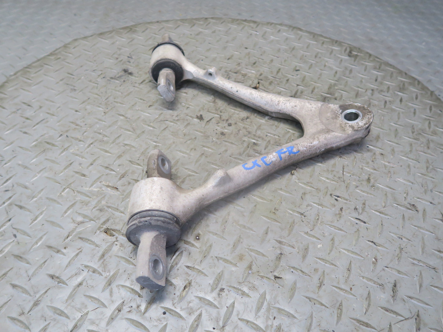 97-04 Chevrolet Corvette C5 Set of 2 Front Right Upper Lower Control Arm 45K OEM