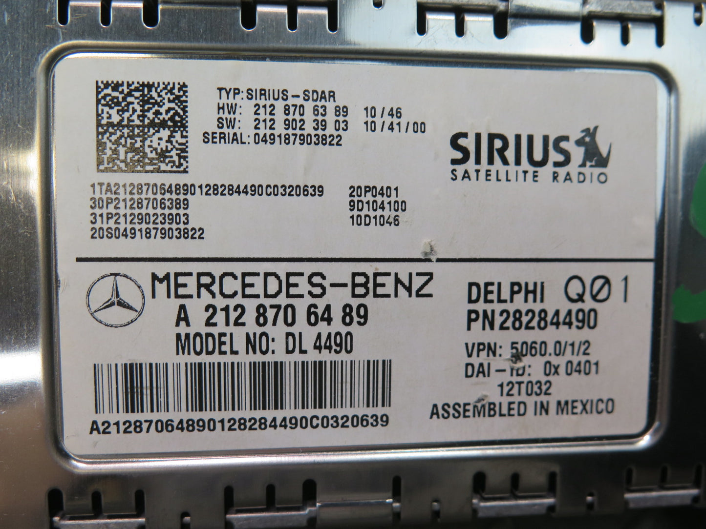 2013 Mercedes R231 SL550 Sirius Satellite Radio Receiver Module 2128706489 OEM