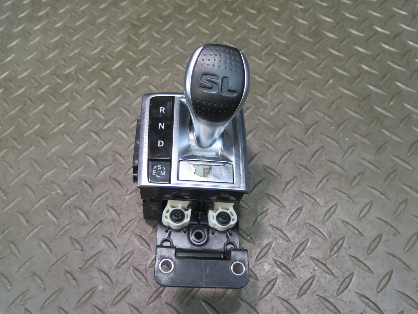 13-15 Mercedes R231 SL550 A/T Automatic Transmission Shifter 2315420026 OEM
