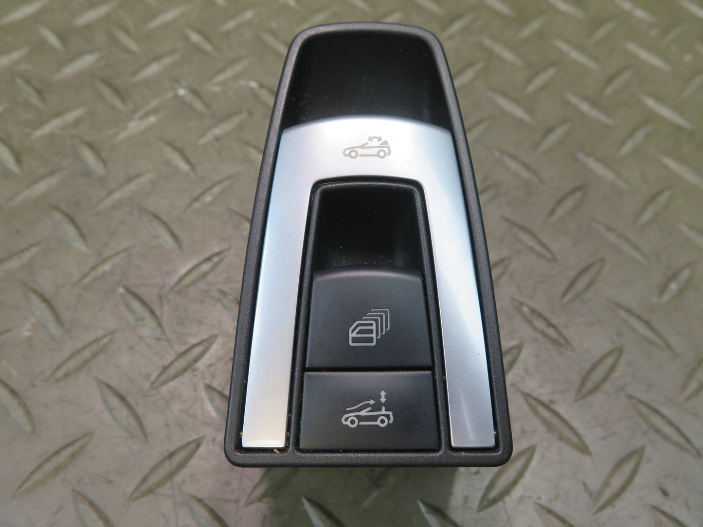 13-20 Mercedes R231 SL550 Convertible TOP Roof Control Switch 2318204510 OEM