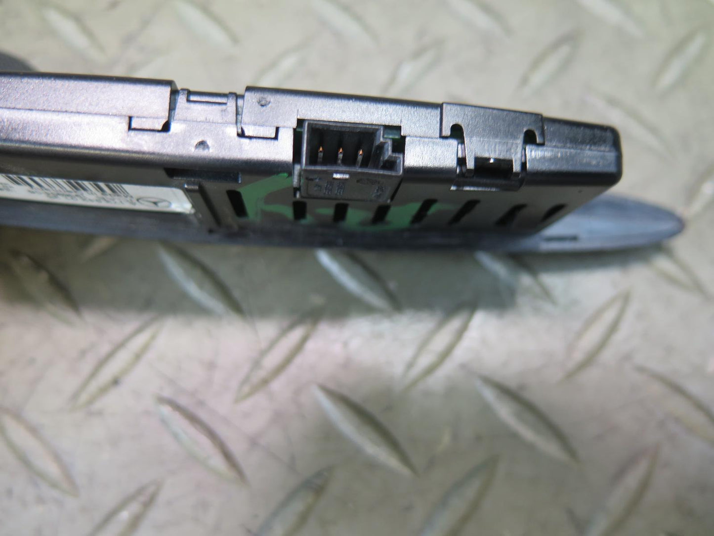 13-20 Mercedes R231 SL550 PDC Parking Sensor Warning Buzzer 1725420123 OEM