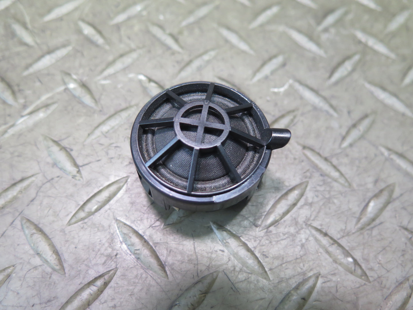 13-20 Mercedes R231 SL550 Left or Right Door Tweeter Speaker OEM