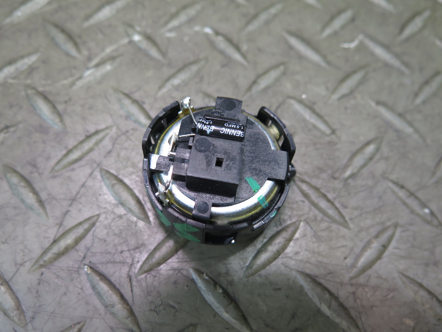 13-20 Mercedes R231 SL550 Left or Right Door Tweeter Speaker OEM
