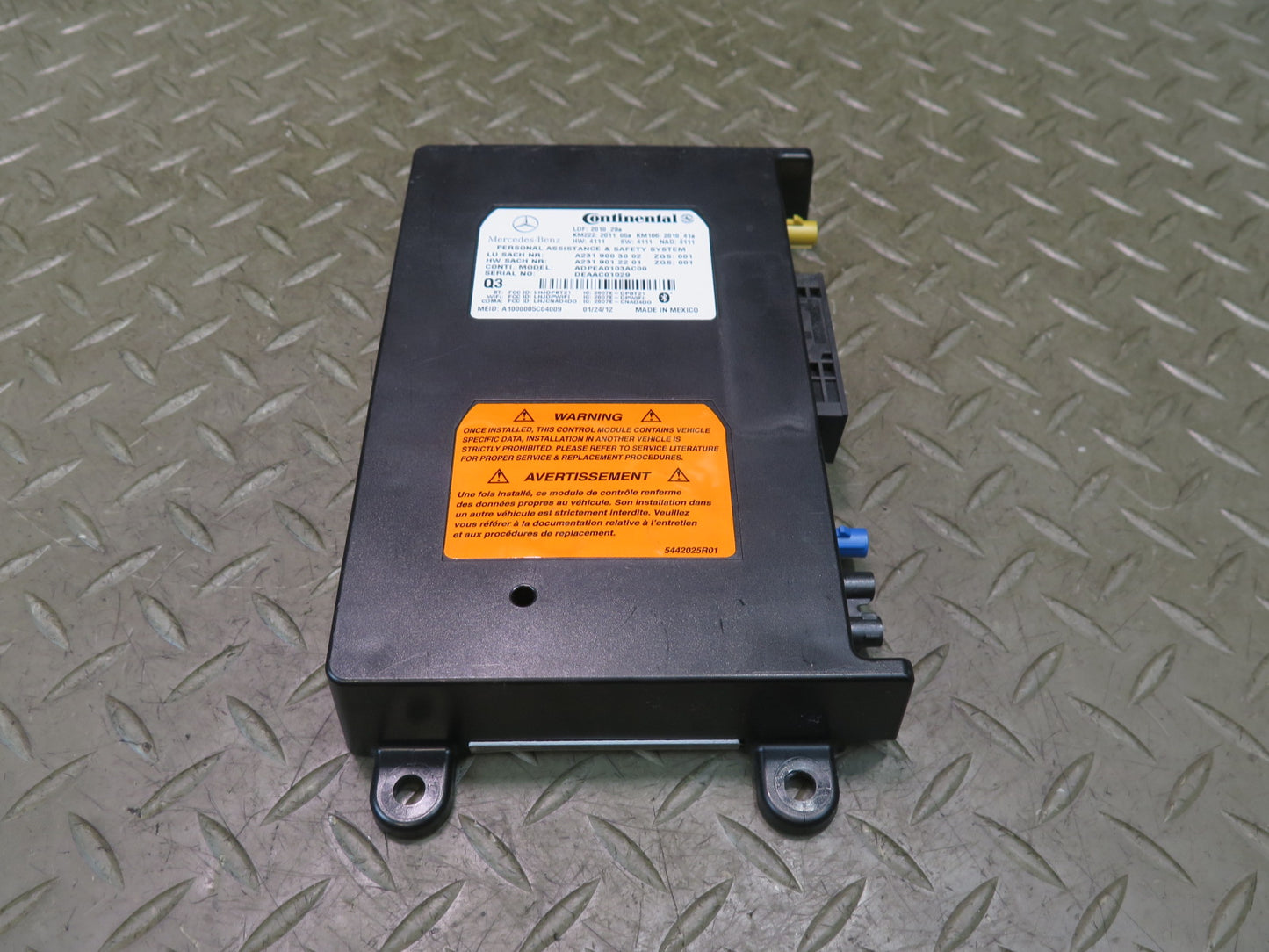 13-20 Mercedes R231 SL550 Communication Control Module 2319003002 OEM