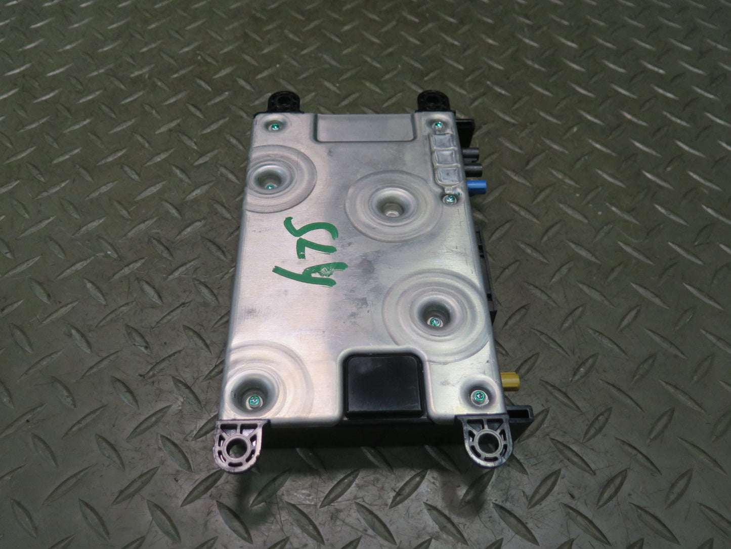 13-20 Mercedes R231 SL550 Communication Control Module 2319003002 OEM