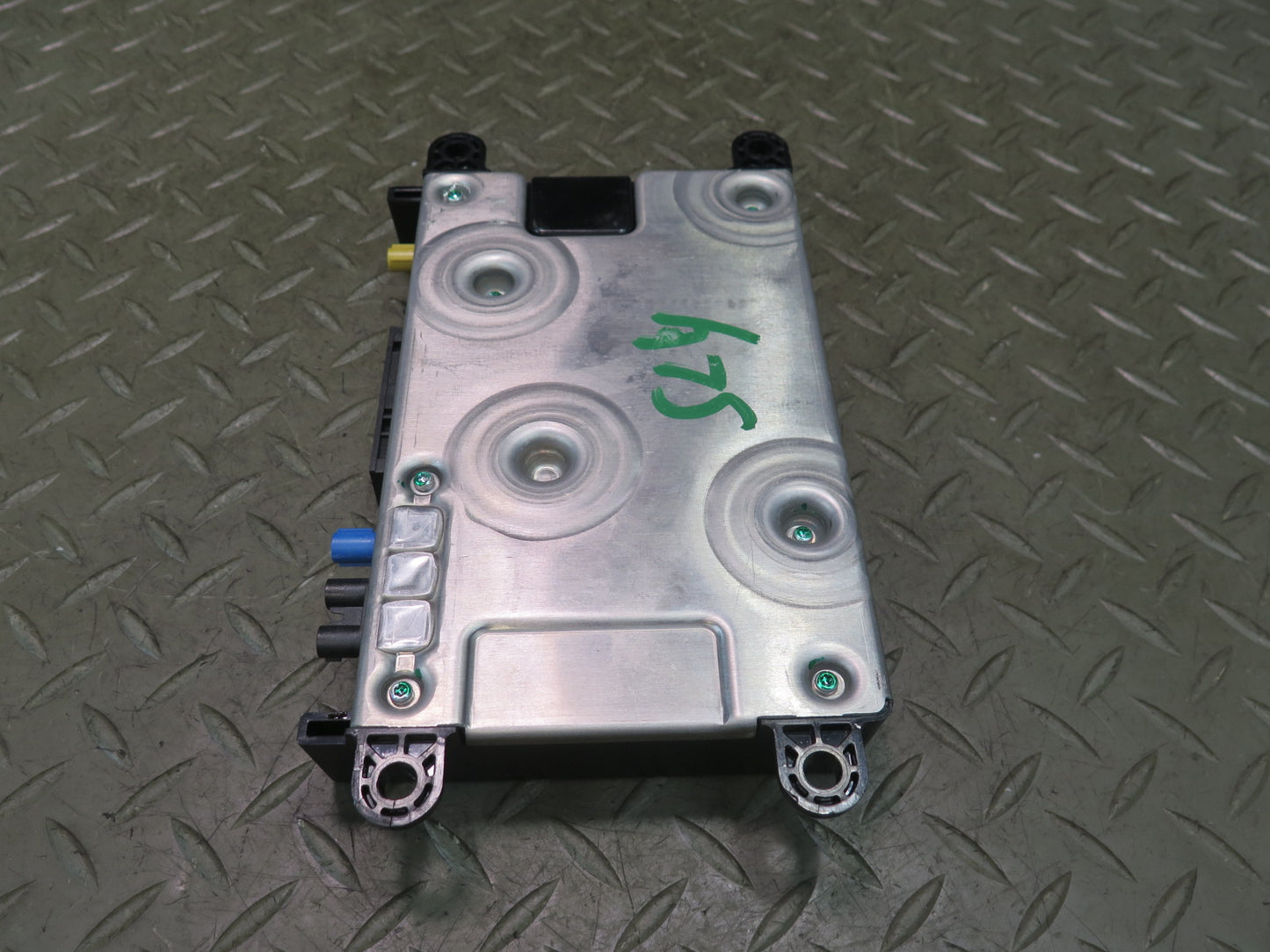13-20 Mercedes R231 SL550 Communication Control Module 2319003002 OEM