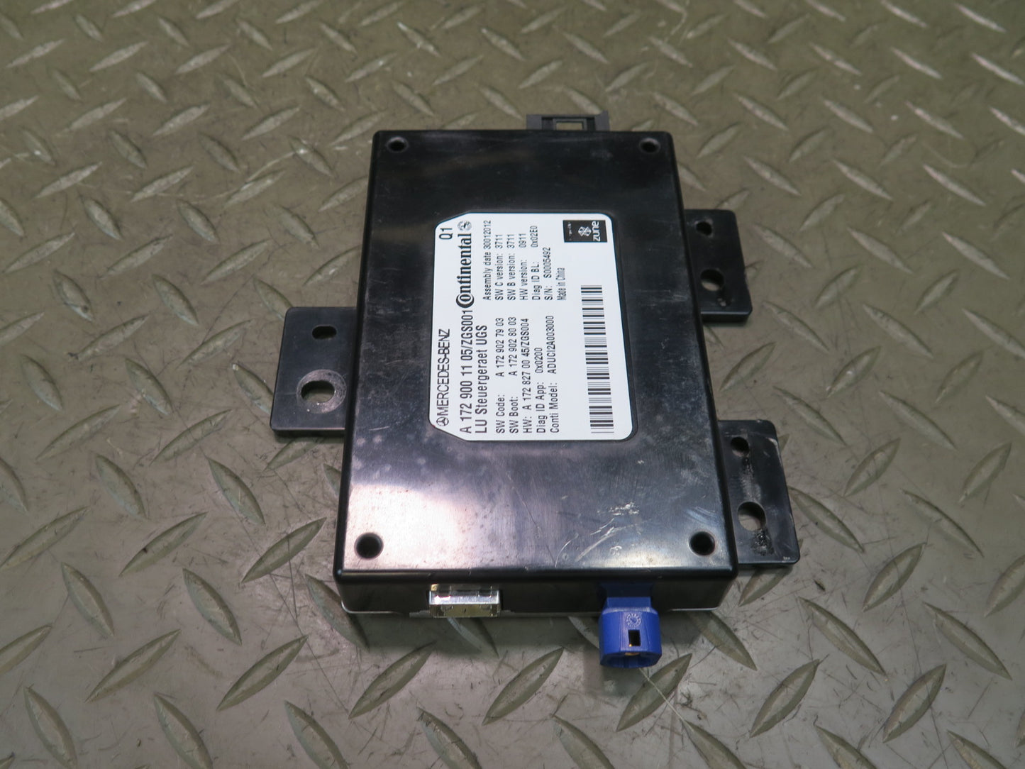 2013 Mercedes R231 SL550 Interface Communication Control Module 1729001105 OEM